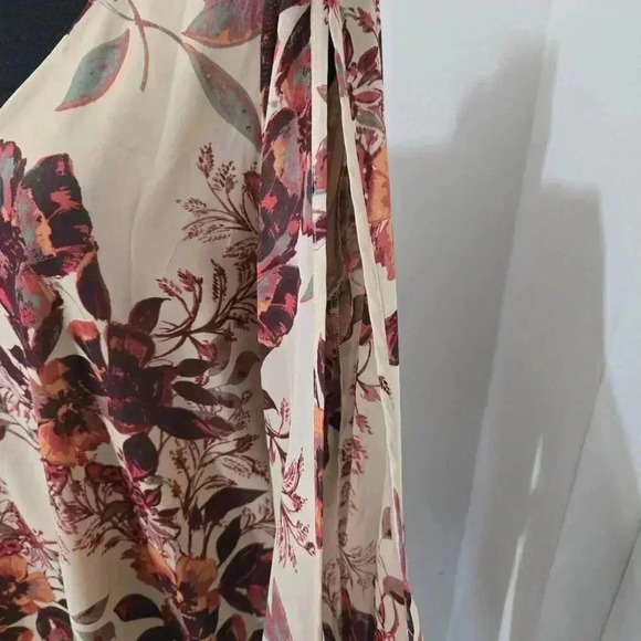 NWT - Lulu's Shifting Dears Beige Floral Print Dress - Sz XL - Picture 2 of 9